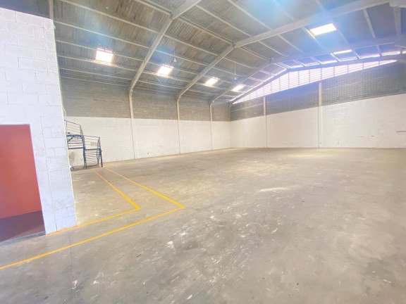 Imagem Galpão para Alugar, 630 m² em Jardim Santa Marta (fazendinha) - Santana De Parnaíba