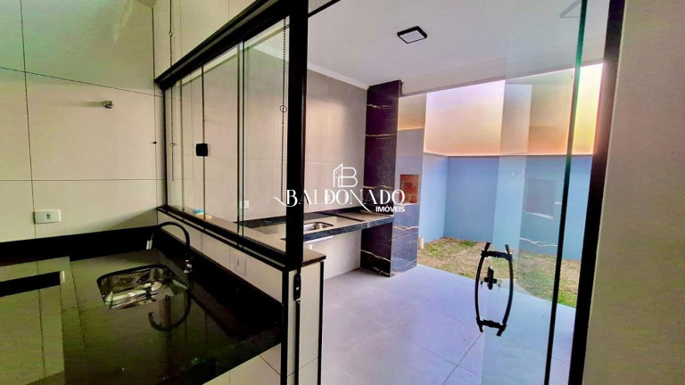 Imagem Casa com 3 Quartos à Venda, 100 m² em Centro - Extrema Imagem Casa com 3 Quartos à Venda, 100 m² em Centro - Extrema