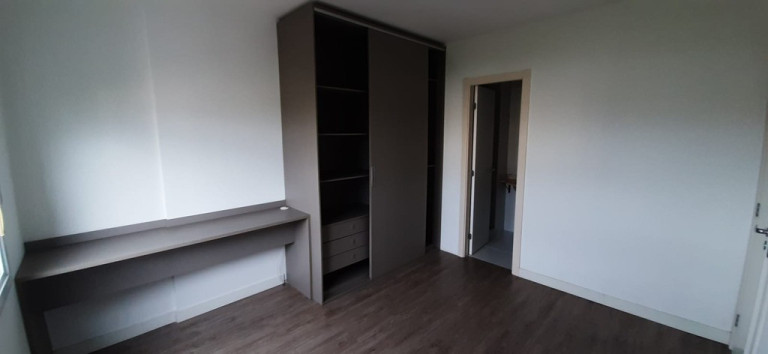 Imagem Apartamento com 2 Quartos à Venda, 68 m² em Santana - Porto Alegre Imagem Apartamento com 2 Quartos à Venda, 68 m² em Santana - Porto Alegre