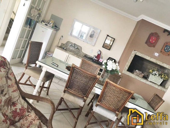 Imagem Casa com 5 Quartos à Venda, 400 m² em Centro - Torres