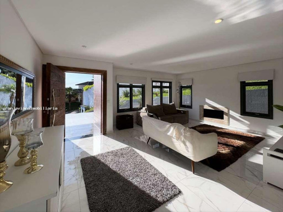 Imagem Casa à Venda, em São Paulo 2 - Cotia Imagem Casa à Venda, em São Paulo 2 - Cotia