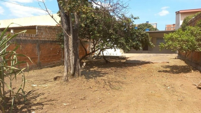 Imagem Casa com 4 Quartos à Venda, 180 m² em Taguatinga Sul (taguatinga) - Brasília Imagem Casa com 4 Quartos à Venda, 180 m² em Taguatinga Sul (taguatinga) - Brasília
