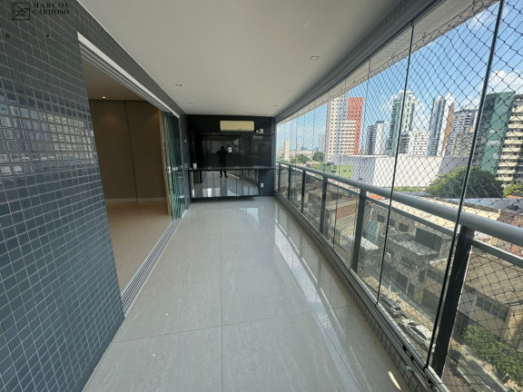 Imagem Imóvel com 4 Quartos à Venda, 185 m² em Umarizal - Belém Imagem Imóvel com 4 Quartos à Venda, 185 m² em Umarizal - Belém