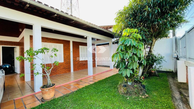 Imagem Casa com 3 Quartos à Venda, 127 m² em Canasvieiras - Florianópolis Imagem Casa com 3 Quartos à Venda, 127 m² em Canasvieiras - Florianópolis