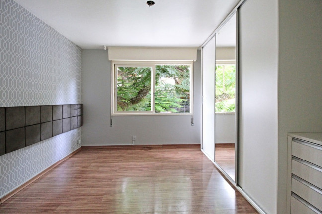 Imagem Apartamento com 3 Quartos à Venda, 101 m² em Higienópolis - Porto Alegre Imagem Apartamento com 3 Quartos à Venda, 101 m² em Higienópolis - Porto Alegre