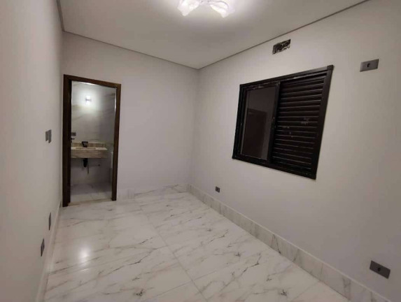 Imagem Casa com 4 Quartos à Venda, em Caiçara - Praia Grande Imagem Casa com 4 Quartos à Venda, em Caiçara - Praia Grande