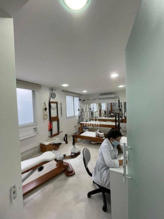 Imagem Casa com 7 Quartos à Venda ou Locação, 200 m² em Itaim Bibi - São Paulo Imagem Casa com 7 Quartos à Venda ou Locação, 200 m² em Itaim Bibi - São Paulo