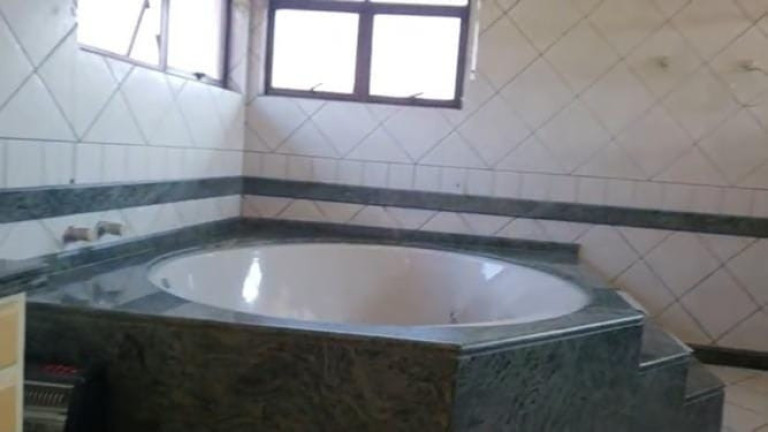 Imagem Casa com 5 Quartos à Venda, 700 m² em Jurere Internacional - Florianópolis