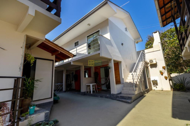 Imagem Apartamento com 2 Quartos para Alugar ou Temporada, 50 m² em Centro - Bombinhas Imagem Apartamento com 2 Quartos para Alugar ou Temporada, 50 m² em Centro - Bombinhas