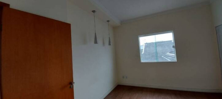 Imagem Casa com 3 Quartos à Venda, 469 m² em Piracangaguá - Taubaté Imagem Casa com 3 Quartos à Venda, 469 m² em Piracangaguá - Taubaté