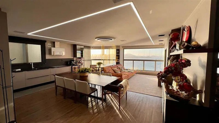 Imagem Apartamento com 3 Quartos à Venda, 183 m² em Centro - Balneário Camboriú Imagem Apartamento com 3 Quartos à Venda, 183 m² em Centro - Balneário Camboriú