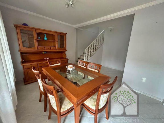 Imagem Casa com 3 Quartos à Venda, 206 m² em Carianos - Florianópolis Imagem Casa com 3 Quartos à Venda, 206 m² em Carianos - Florianópolis