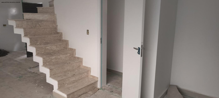 Imagem Casa com 3 Quartos à Venda, 162 m² em Xaxim - Curitiba