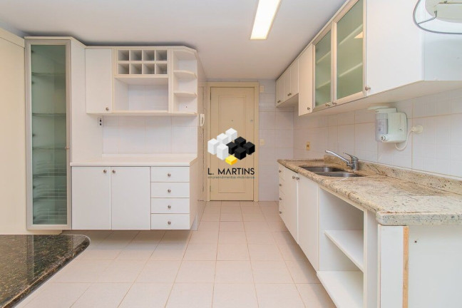 Imagem Apartamento com 3 Quartos à Venda, 148 m² em Moinhos De Vento - Porto Alegre Imagem Apartamento com 3 Quartos à Venda, 148 m² em Moinhos De Vento - Porto Alegre