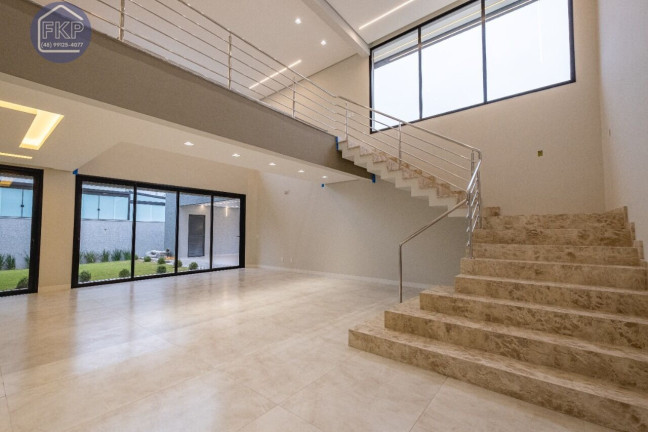 Imagem Casa com 4 Quartos à Venda, 375 m² em Ingleses Norte - Florianópolis Imagem Casa com 4 Quartos à Venda, 375 m² em Ingleses Norte - Florianópolis
