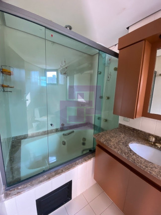 Imagem Apartamento com 3 Quartos à Venda, 190 m² em Enseada - Guarujá