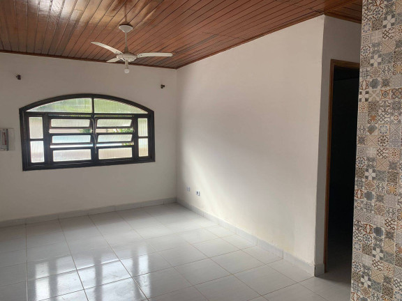 Imagem Casa com 2 Quartos à Venda, 85 m² em Balneário Copacabana - Caraguatatuba