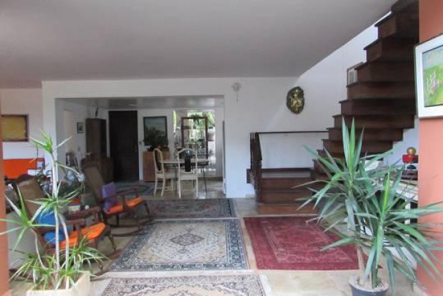 Imagem Casa com 6 Quartos à Venda, 400 m² em Jardim Botânico - Rio De Janeiro Imagem Casa com 6 Quartos à Venda, 400 m² em Jardim Botânico - Rio De Janeiro