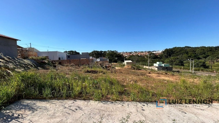 Terreno à Venda, 200 m² em Residencial Sorriso - Patos De Minas