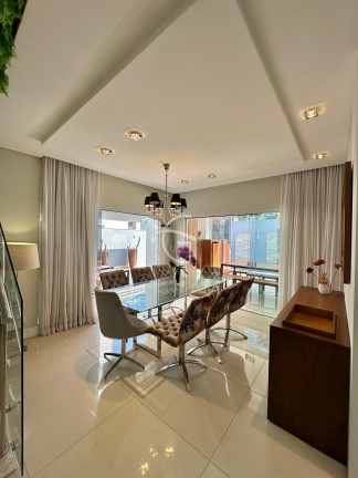 Imagem Casa com 3 Quartos à Venda, em América - Joinville Imagem Casa com 3 Quartos à Venda, em América - Joinville