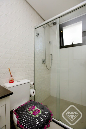 Imagem Apartamento com 2 Quartos à Venda, em Menino Deus - Porto Alegre Imagem Apartamento com 2 Quartos à Venda, em Menino Deus - Porto Alegre