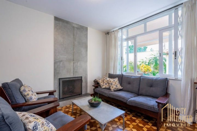 Imagem Casa com 4 Quartos à Venda, 375 m² em Moema - São Paulo Imagem Casa com 4 Quartos à Venda, 375 m² em Moema - São Paulo