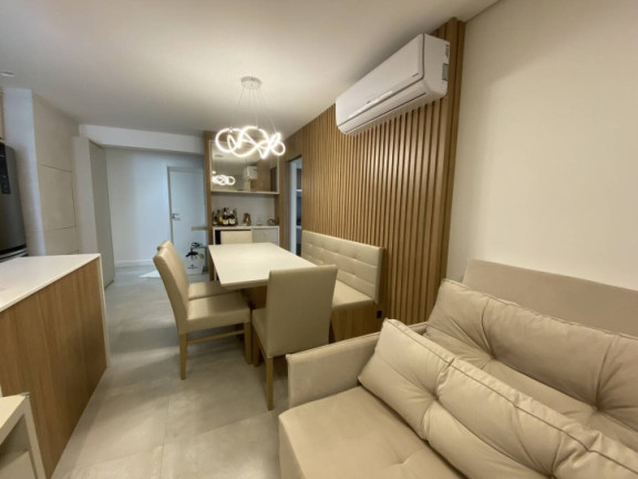 Imagem Apartamento com 2 Quartos à Venda, 73 m² em Centro - Navegantes