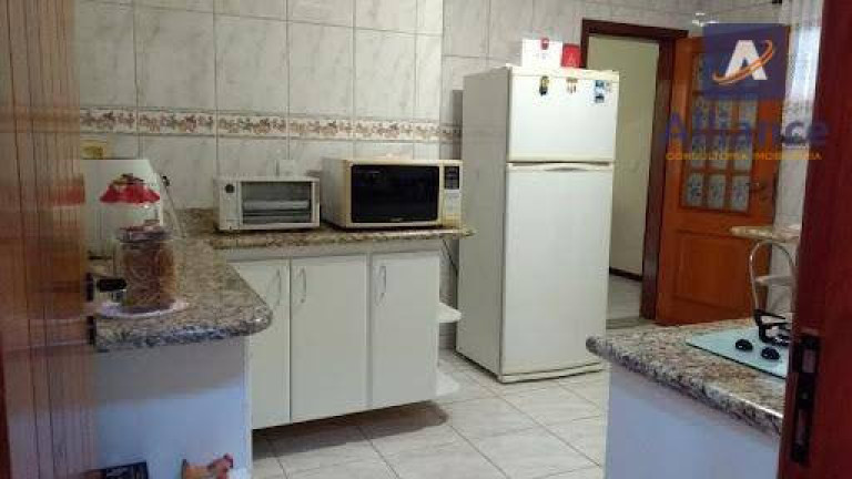Imagem Casa com 3 Quartos à Venda, 190 m² em Santo Antônio - Louveira