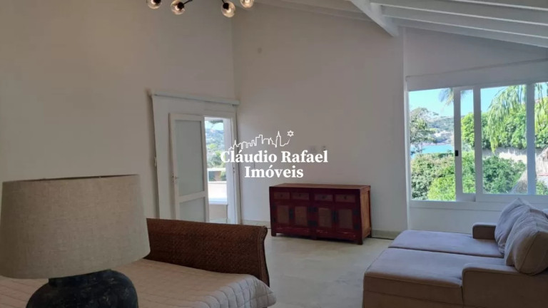 Imagem Casa com 6 Quartos à Venda, 386 m² em Ferradura - Armação Dos Búzios