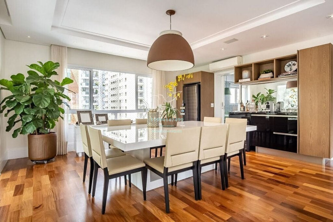 Imagem Apartamento com 4 Quartos à Venda, 215 m² em Moema - São Paulo