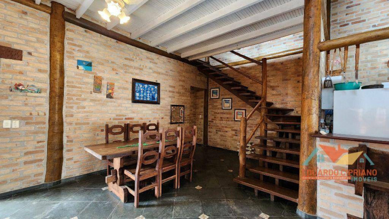 Imagem Casa com 4 Quartos à Venda, 239 m² em Massaguaçu - Caraguatatuba