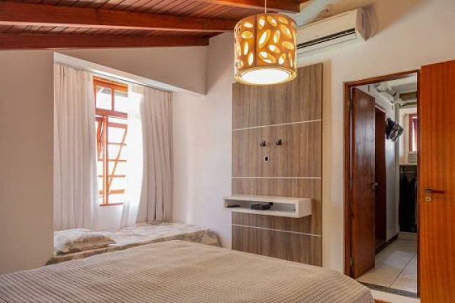 Imagem Casa com 4 Quartos para Alugar, 280 m² em Jurerê Internacional - Florianópolis Imagem Casa com 4 Quartos para Alugar, 280 m² em Jurerê Internacional - Florianópolis