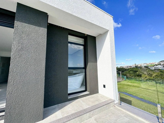 Imagem Casa com 3 Quartos à Venda, em Vila Nova - Porto Alegre Imagem Casa com 3 Quartos à Venda, em Vila Nova - Porto Alegre