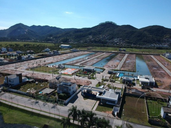 Imagem Terreno à Venda, 172 m² em Deltaville - Biguaçu Imagem Terreno à Venda, 172 m² em Deltaville - Biguaçu