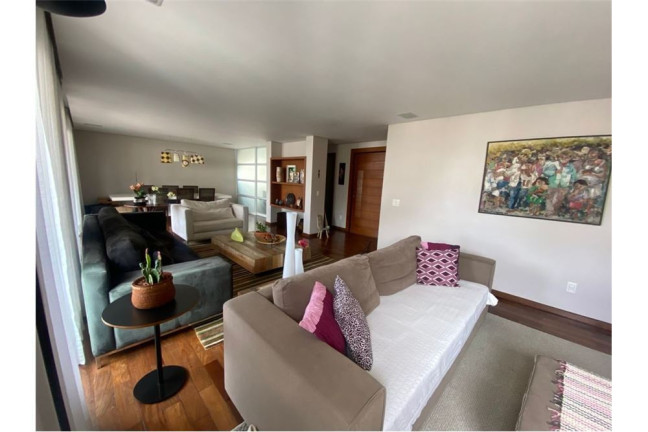 Imagem Apartamento com 3 Quartos à Venda, 200 m² em Moema - São Paulo Imagem Apartamento com 3 Quartos à Venda, 200 m² em Moema - São Paulo