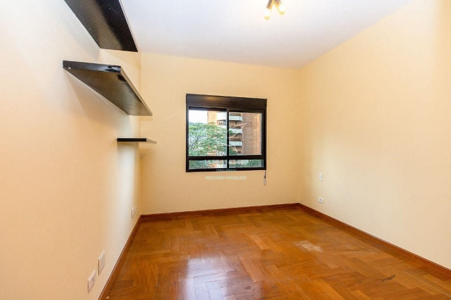 Imagem Apartamento com 5 Quartos à Venda, 220 m² em Moema - São Paulo