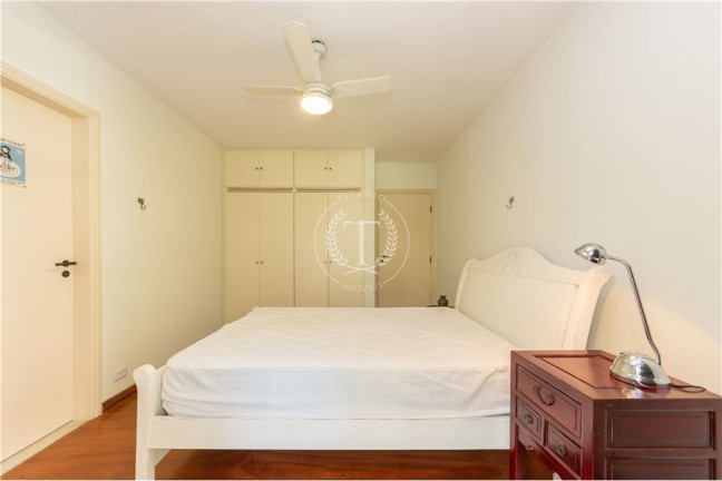Imagem Apartamento com 4 Quartos à Venda, 270 m² em São Paulo Imagem Apartamento com 4 Quartos à Venda, 270 m² em São Paulo