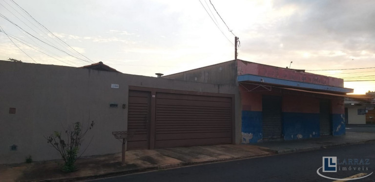 Imagem Imóvel com 2 Quartos à Venda, 132 m² em Jardim Alexandre Balbo - Ribeirão Preto Imagem Imóvel com 2 Quartos à Venda, 132 m² em Jardim Alexandre Balbo - Ribeirão Preto