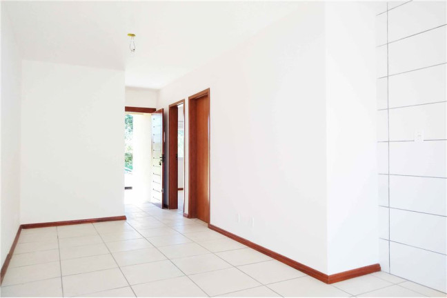 Imagem Casa com 2 Quartos à Venda, em Restinga - Porto Alegre Imagem Casa com 2 Quartos à Venda, em Restinga - Porto Alegre