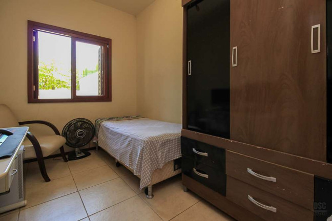 Imagem Casa com 2 Quartos à Venda, em Hípica - Porto Alegre Imagem Casa com 2 Quartos à Venda, em Hípica - Porto Alegre