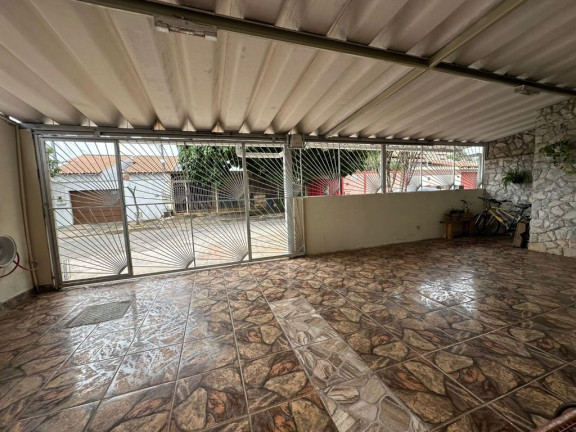 Imagem Casa com 3 Quartos à Venda, 213 m² em Vila Itatiaia - Goiânia Imagem Casa com 3 Quartos à Venda, 213 m² em Vila Itatiaia - Goiânia