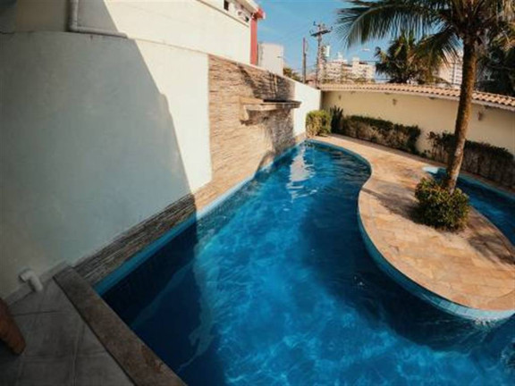 Imagem Casa com 3 Quartos à Venda, 132 m² em Canto Do Forte - Praia Grande Imagem Casa com 3 Quartos à Venda, 132 m² em Canto Do Forte - Praia Grande