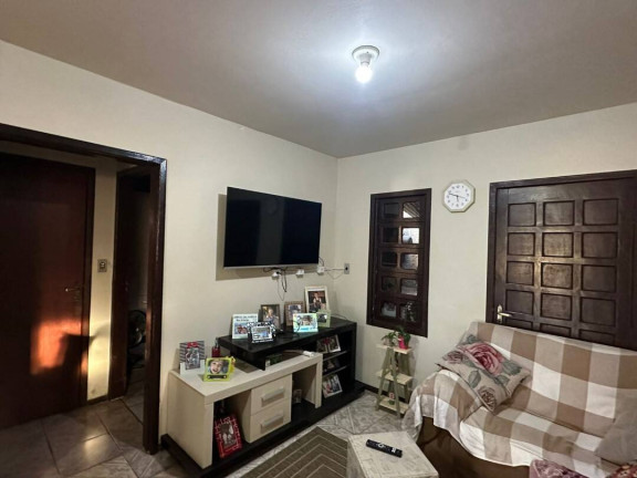 Imagem Casa com 5 Quartos à Venda, 242 m² em Centro - Balneário Barra Do Sul Imagem Casa com 5 Quartos à Venda, 242 m² em Centro - Balneário Barra Do Sul