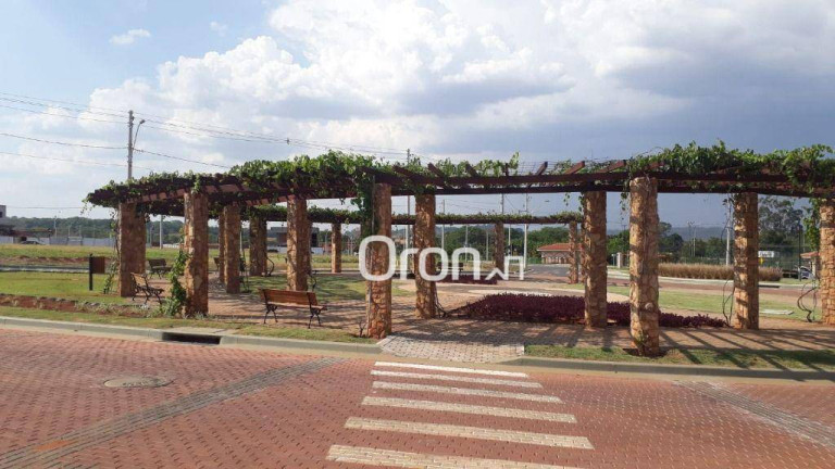 Imagem Sobrado com 4 Quartos à Venda, 250 m² em Vila Atalaia - Goiânia Imagem Sobrado com 4 Quartos à Venda, 250 m² em Vila Atalaia - Goiânia