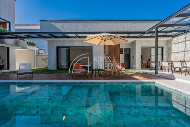 Imagem Casa com 4 Quartos à Venda, 350 m² em Embaré - Santos Imagem Casa com 4 Quartos à Venda, 350 m² em Embaré - Santos