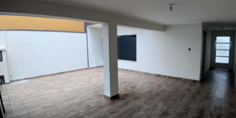 Imagem Sobrado com 4 Quartos à Venda, 212 m² em Centro - Suzano Imagem Sobrado com 4 Quartos à Venda, 212 m² em Centro - Suzano