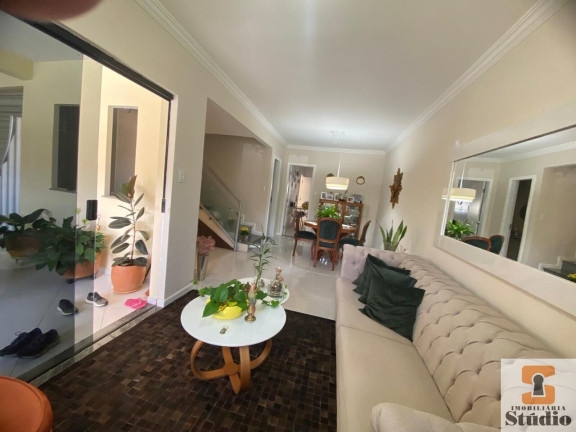 Imagem Casa com 3 Quartos à Venda, em Santa Mônica - Feira De Santana Imagem Casa com 3 Quartos à Venda, em Santa Mônica - Feira De Santana