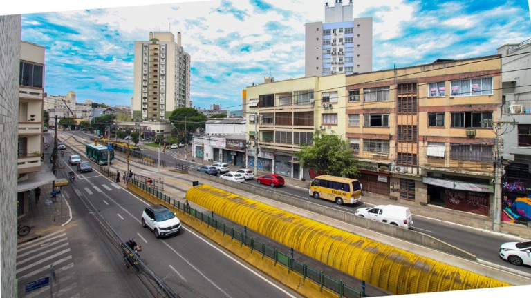 Imagem Apartamento com 3 Quartos à Venda, 135 m² em Rio Branco - Porto Alegre Imagem Apartamento com 3 Quartos à Venda, 135 m² em Rio Branco - Porto Alegre