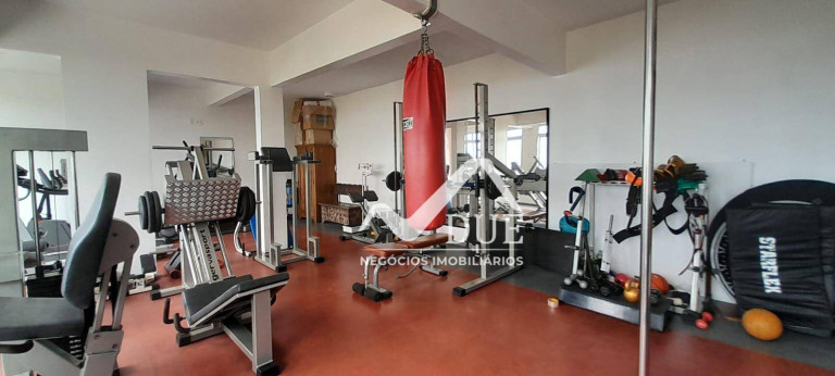 Imagem Casa com 4 Quartos à Venda, 516 m² em Marapé - Santos