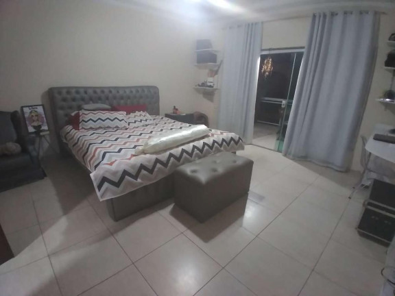 Imagem Casa com 3 Quartos à Venda, 300 m² em Vila Valqueire - Rio De Janeiro